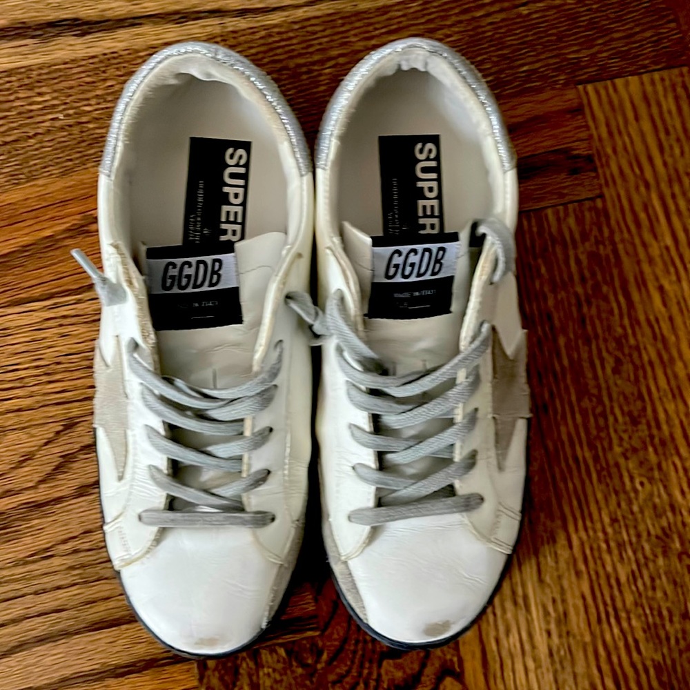 Golden goose sneakers like new!